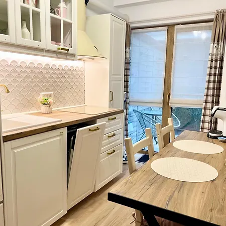 Summer Констанца