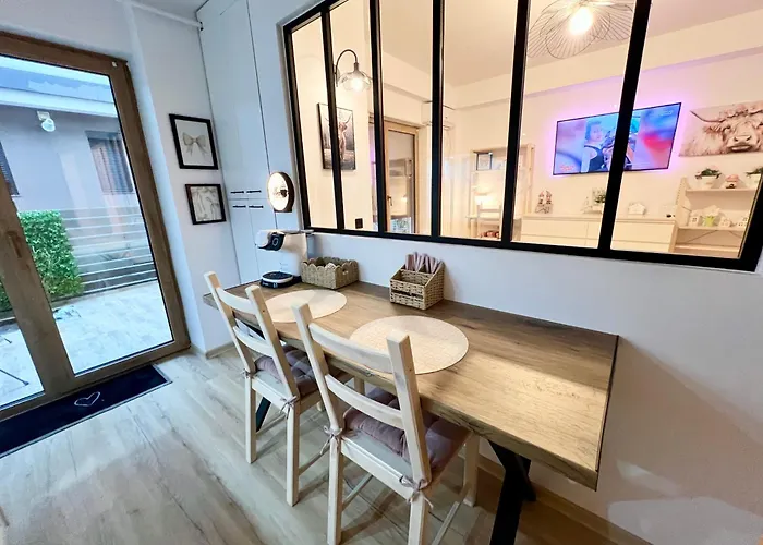 アパート Summer コンスタンツァ